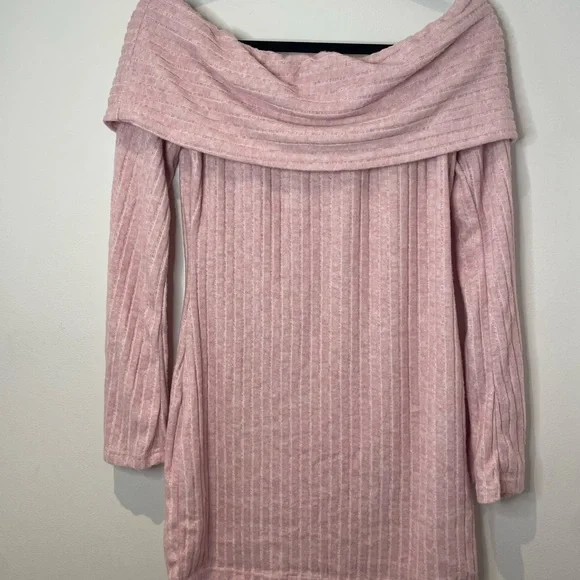 Pink Off-Shoulder Ribbed Dress - Picture 4 of 4